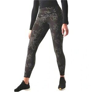 Athleta Rainier Reflective Tight in Aluna Bloom Black